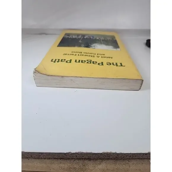 The Pagan Path: The Wiccan Way of Life by Stewart & Janet Farrar 1995 Printing - Picture 5 of 9